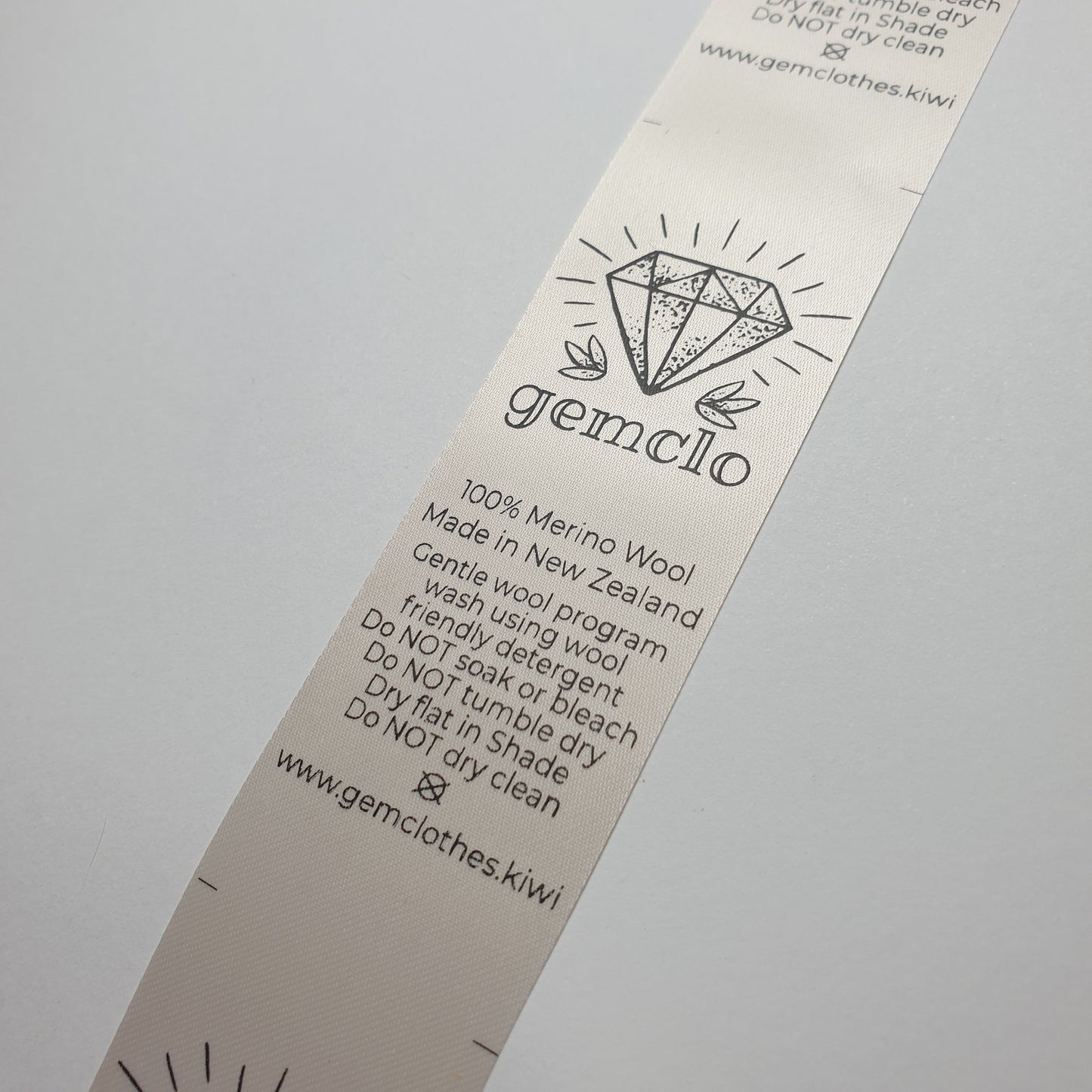 ~CREAM SATIN - STANDARD PRINT - FABRIC LABELS