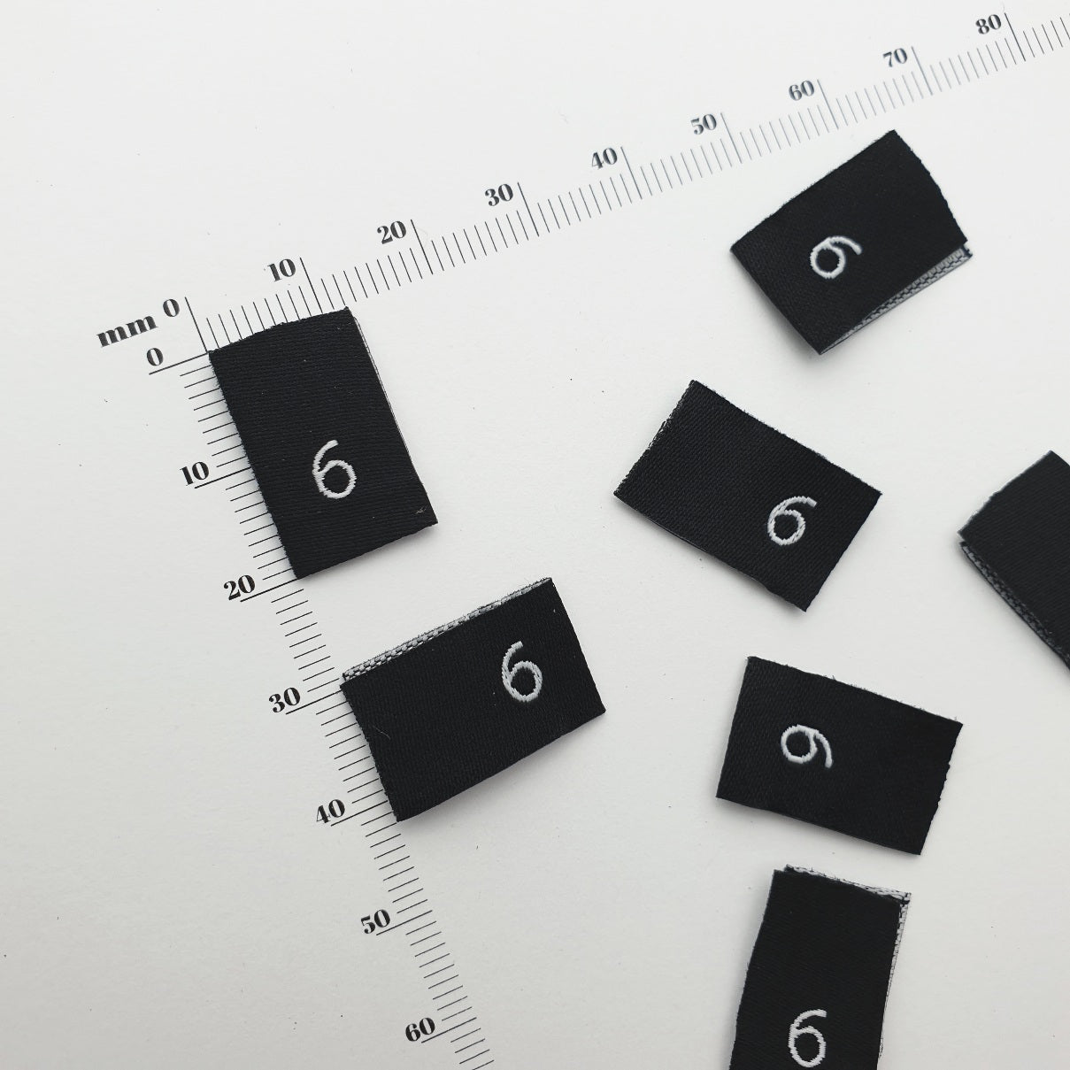 SIZE PIPS - WOVEN LABELS